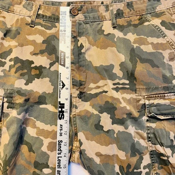 Levis Mens Camo Cargo Shorts Green Brown Woodland Camouflage Multi Pocket Sz. 40 - Picture 5 of 7